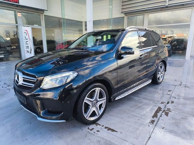 Usado Mercedes GLE500 442 CV (325 kW) 2018 Negro SUV