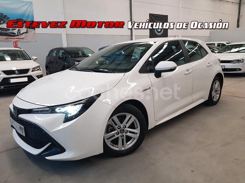 Usado Toyota Corolla Active 122 CV (89 kW) 2020 Blanco Berlina