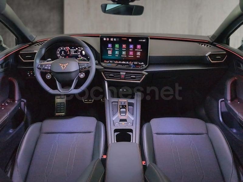 Usado Cupra Leon 204 CV (150 kW) 2025 Gris / plata Berlina