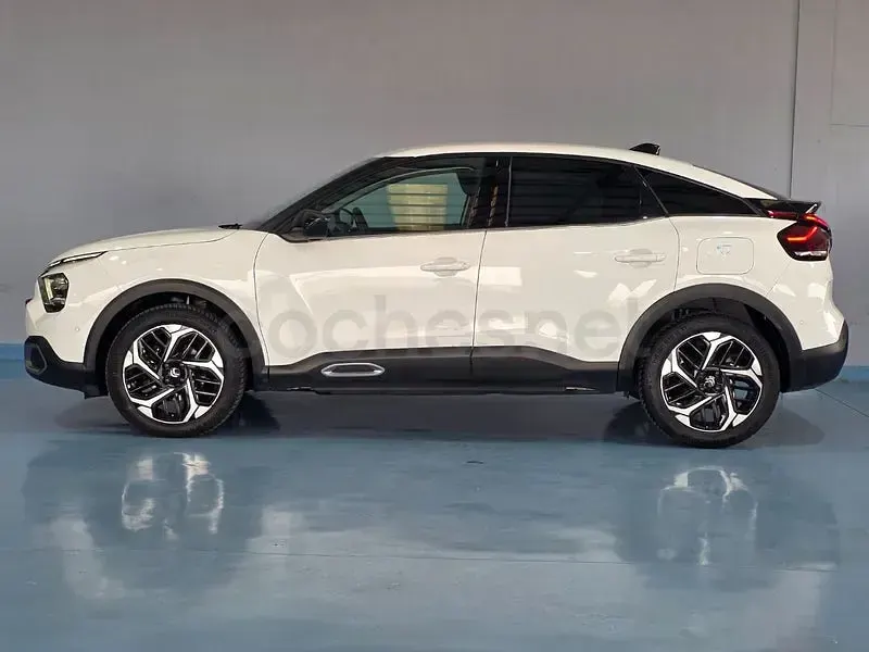 Usado Citroën C4 Feel 131 CV (96 kW) 2023 Blanco SUV