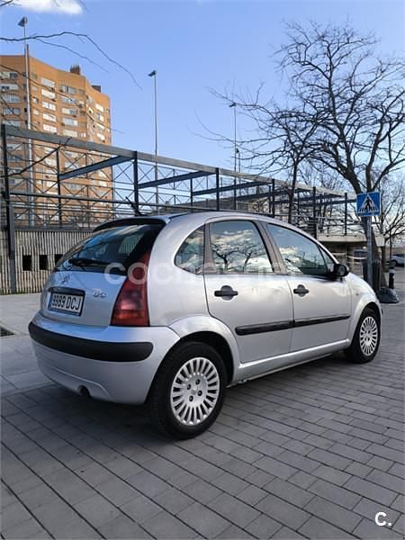 Usado Citroën C3 75 CV (55 kW) 2004 Gris / plata Berlina