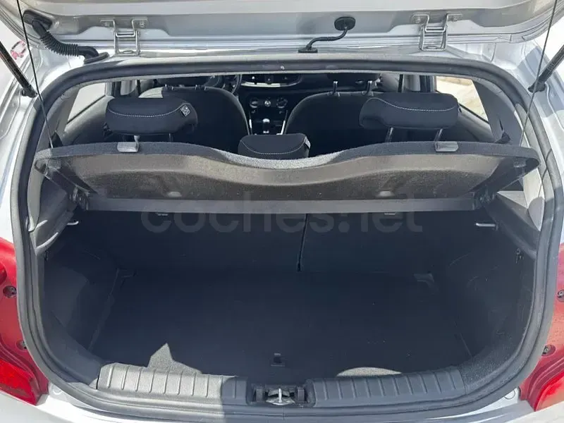 Usado Kia Picanto GT-Line 84 CV (61 kW) 2024 Gris / plata Utilitario