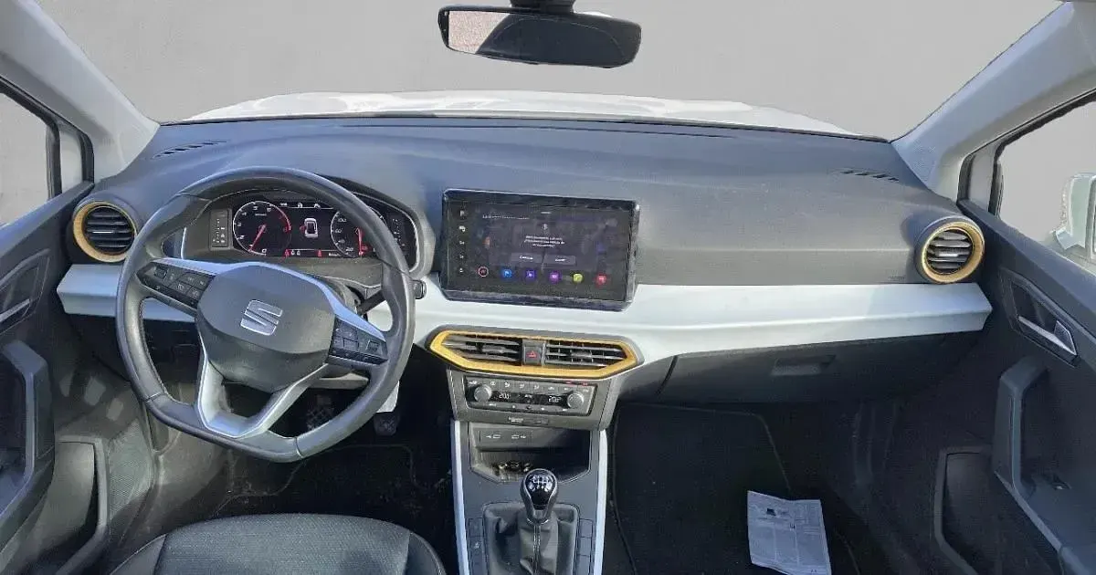 Usado Seat Arona Style Plus 110 HP (80 kW) 2021 SUV
