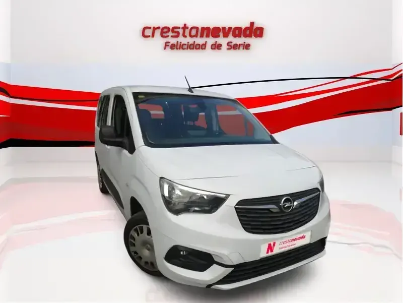 Usado Opel Combo Business Edition 102 CV (75 kW) 2022 Blanco Monovolumen