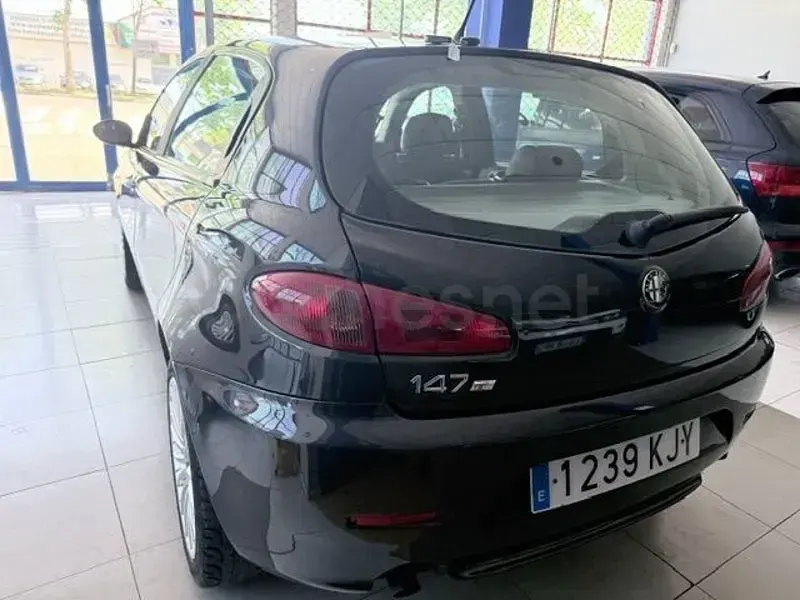 Usado Alfa Romeo 147 150 CV (110 kW) 2006 Negro Utilitario