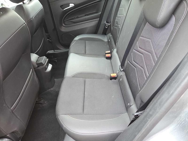 Usado Jeep Avenger Altitude 100 CV (73 kW) 2023 SUV