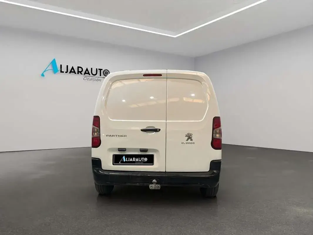 Usado Peugeot Partner S 75 CV (55 kW) 2019 Blanco Monovolumen