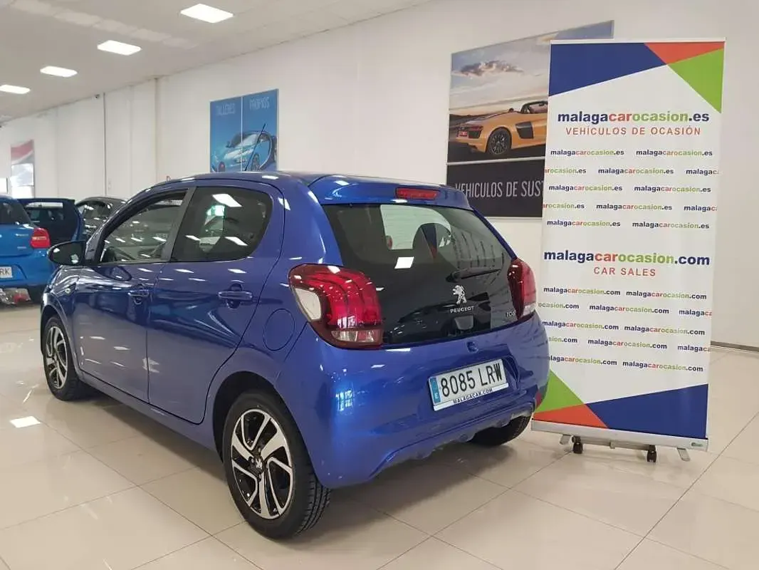Usado Peugeot 108 Allure 72 CV (52 kW) 2021 Azul Utilitario
