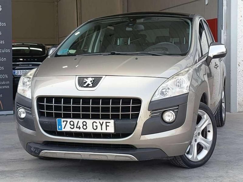 Usado Peugeot 3008 Sport 120 CV (88 kW) 2010 Beige Familiar