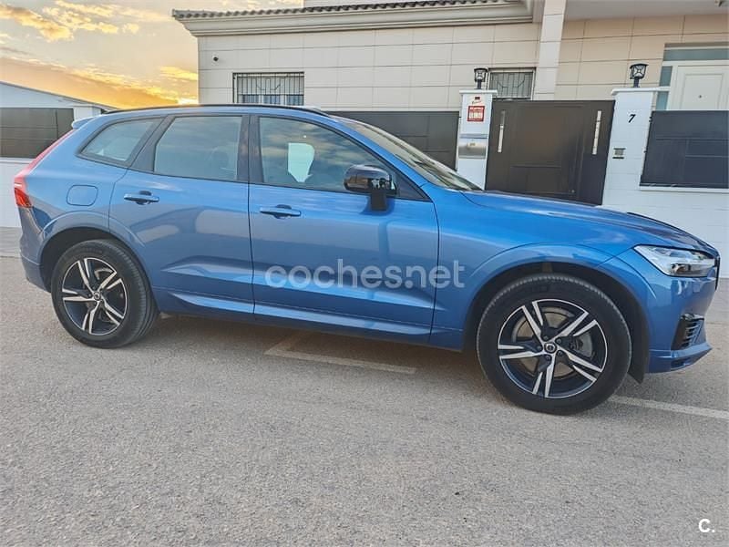 Usado Volvo XC60 R-Design 390 CV (286 kW) 2021 Azul SUV