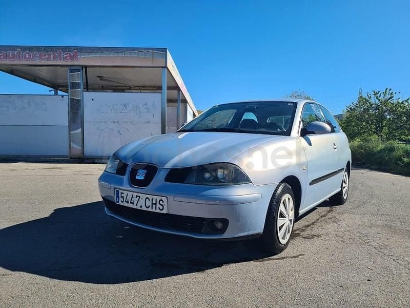 Usado Seat Ibiza Stylance 75 CV (55 kW) 2004 Azul Utilitario