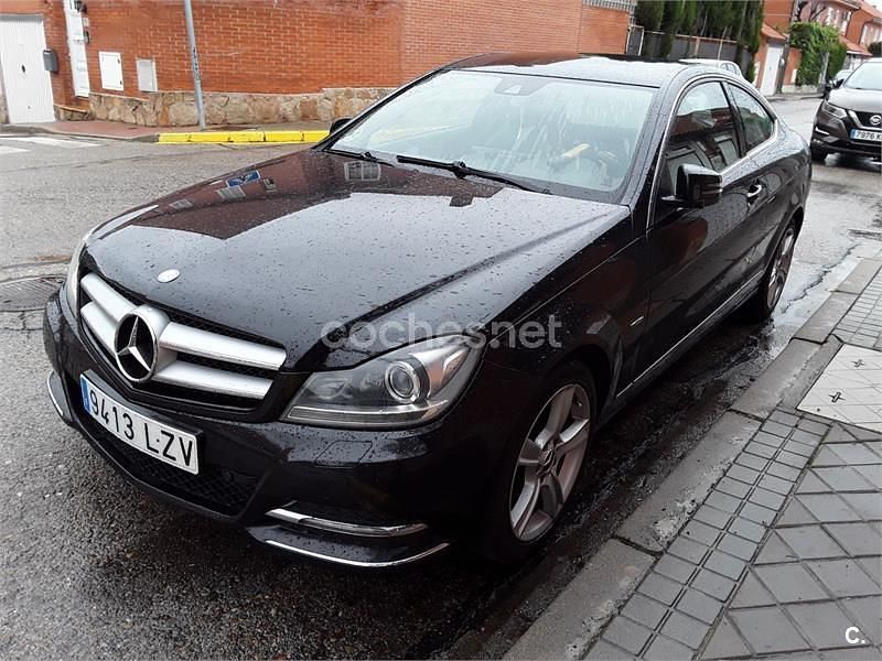 Usado Mercedes C220 170 CV (125 kW) 2011 Negro Coupe