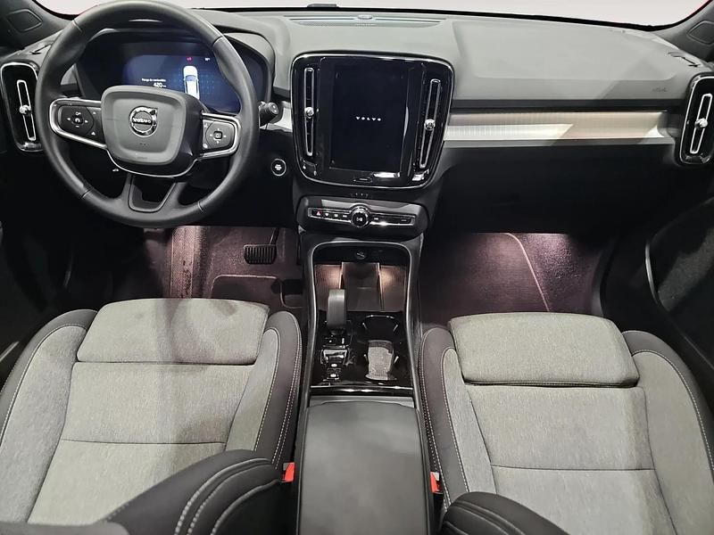 Usado Volvo XC40 Plus 163 CV (119 kW) 2025 Rojo SUV