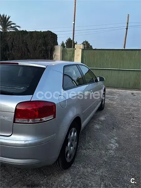 Usado Audi A3 Ambition 140 CV (102 kW) 2007 Gris / plata Utilitario