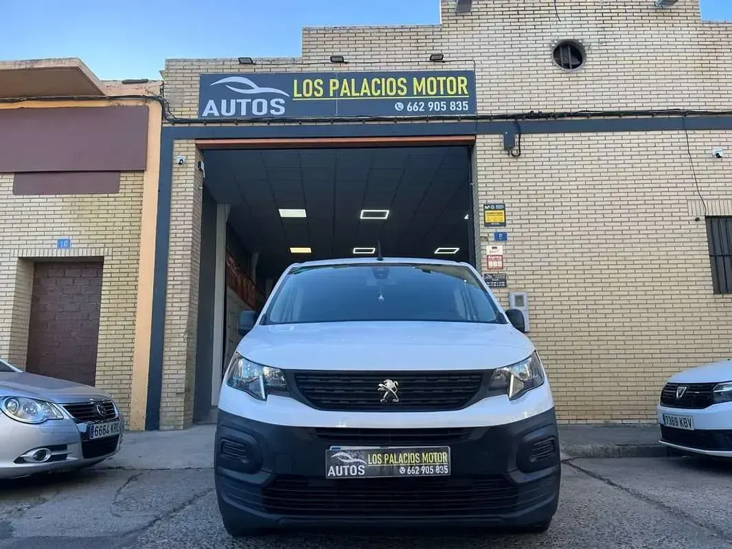 Usado Citroën Berlingo 102 CV (75 kW) 2020 Blanco Monovolumen
