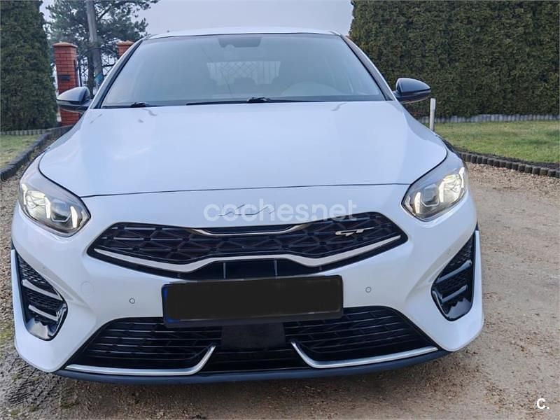 Blanco Usado 2023 Kia Ceed Utilitario | 13.400 € (Super precio) - Imagen 1/4