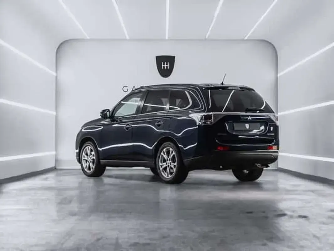 Usado Mitsubishi Outlander Motion 156 CV (114 kW) 2013 SUV