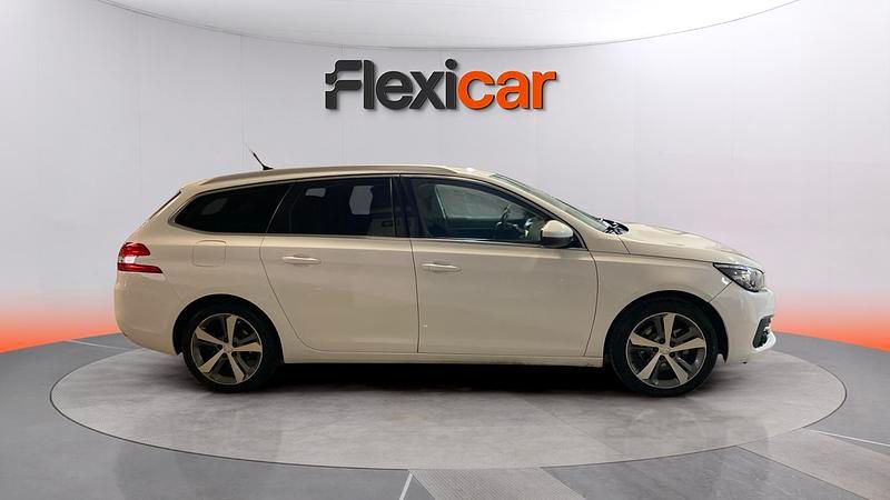 Usado Peugeot 308 SW Allure 131 CV (96 kW) 2020 Blanco Familiar