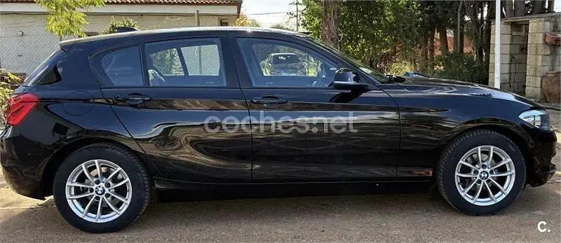 Usado BMW 116 116 CV (85 kW) 2018 Negro Utilitario