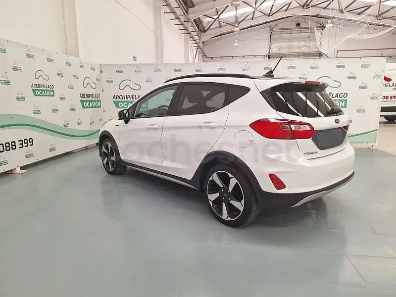 Usado Ford Fiesta Active 125 CV (91 kW) 2021 Blanco Utilitario