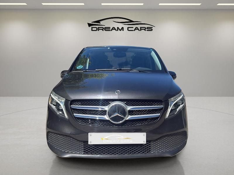 Usado Mercedes V250 Avantgarde 190 CV (139 kW) 2022 Gris Monovolumen