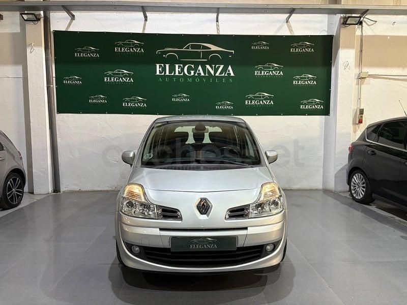 Usado Renault Grand Modus Evolution 90 CV (66 kW) 2012 Gris / plata Monovolumen