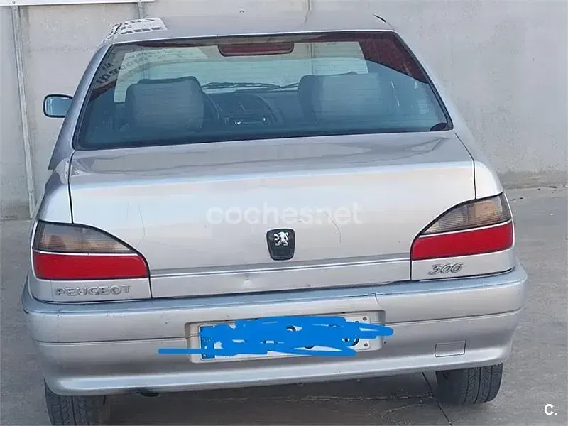 Usado Peugeot 306 70 CV (51 kW) 1999 Blanco Berlina