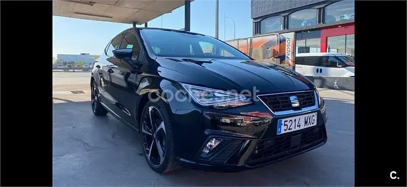 Usado Seat Ibiza FR 150 CV (110 kW) 2024 Negro Utilitario