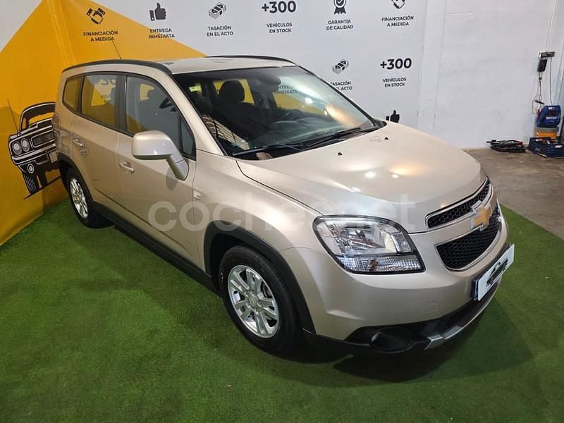 Usado Chevrolet Orlando LT 130 CV (95 kW) 2013 Beige Monovolumen