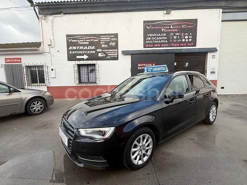 Negro Usado 2013 Audi A3 Ambiente Berlina | 10.500 € (Precio justo) - Imagen 1/4