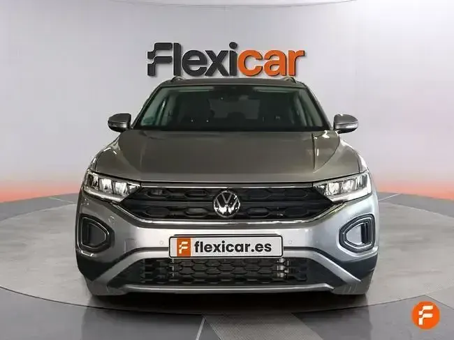 Usado VW T-Roc Life 115 CV (84 kW) 2024 Gris SUV