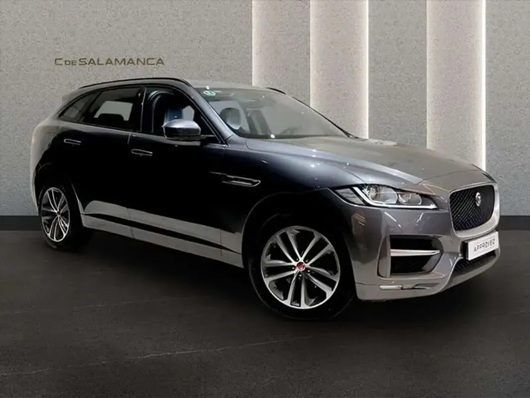 Usado Jaguar F-Pace R-Sport 241 CV (177 kW) 2018 Gris SUV