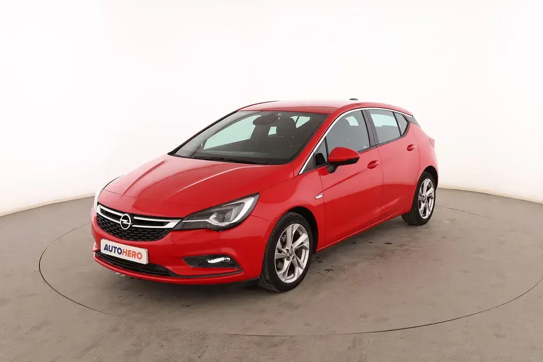 Usado Opel Astra Dynamic 125 CV (91 kW) 2016 Berlina