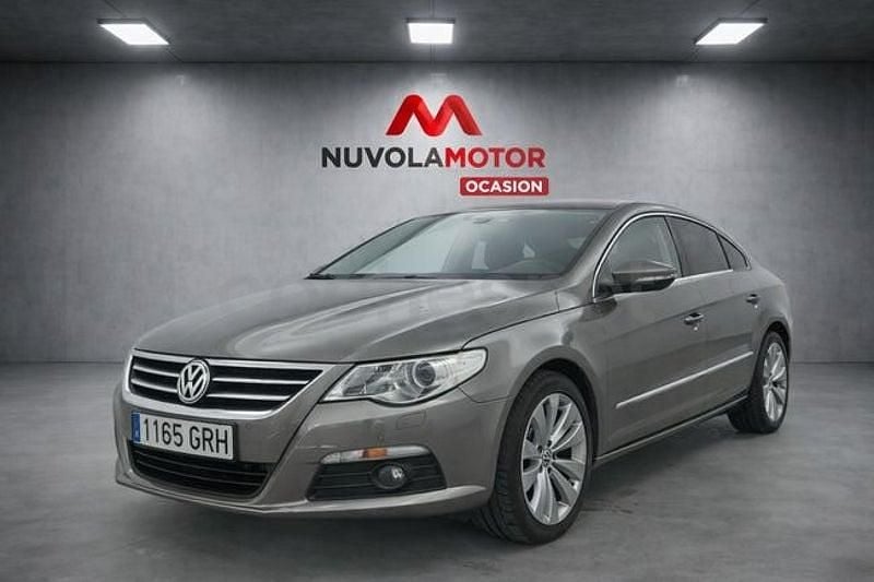 Usado VW Passat Highline 160 CV (117 kW) 2009 Gris / plata Berlina