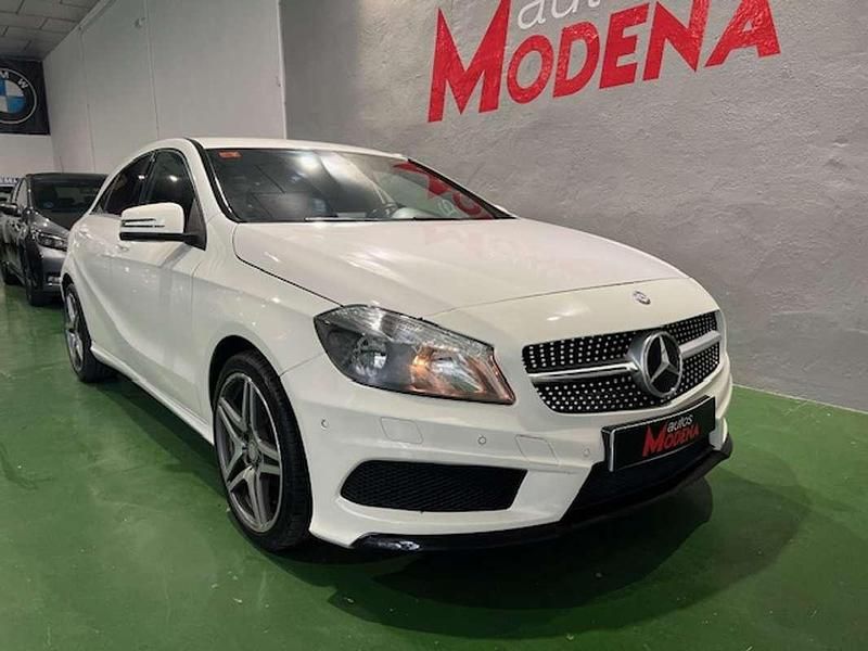 Blanco Usado 2013 Mercedes A180 AMG line Utilitario | 9990 € (Buen precio) - Imagen 1/4