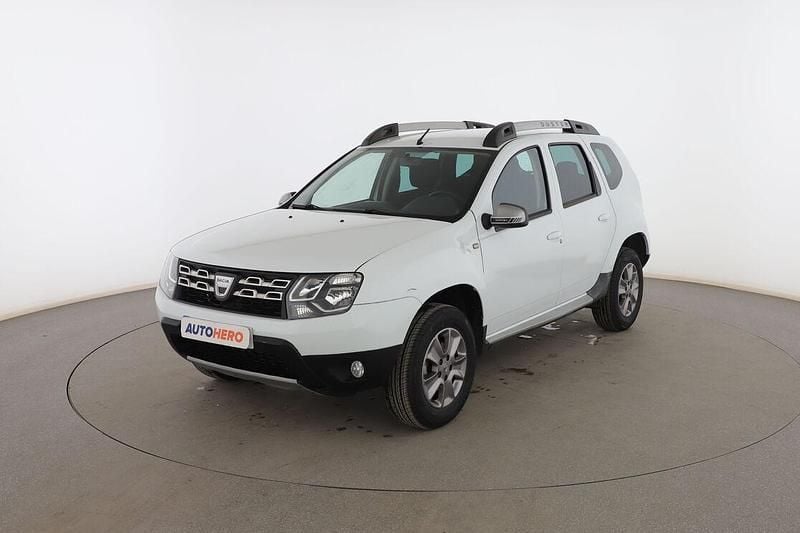 Usado Dacia Duster Lauréate 125 CV (91 kW) 2015 Blanco SUV