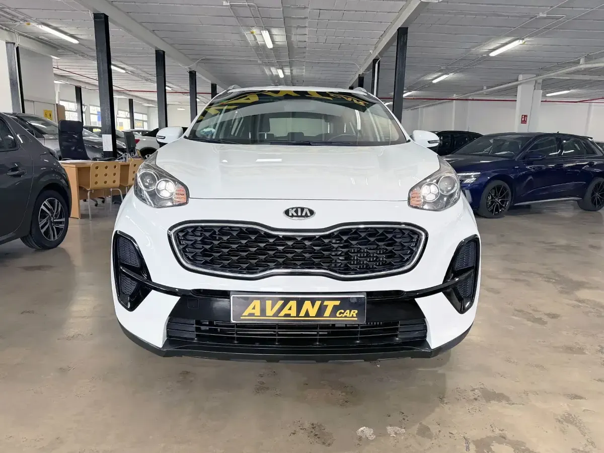 Usado Kia Sportage 115 CV (84 kW) 2019 Blanco SUV
