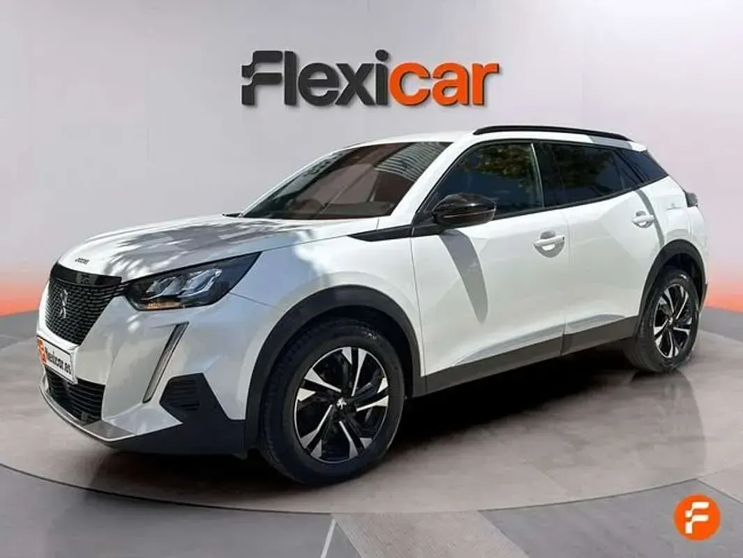 Usado Peugeot 2008 Allure 131 CV (96 kW) 2023 Blanco SUV