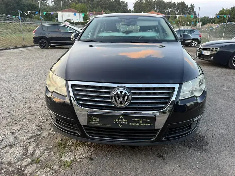 Usado VW Passat Highline 140 CV (102 kW) 2007 Negro Berlina