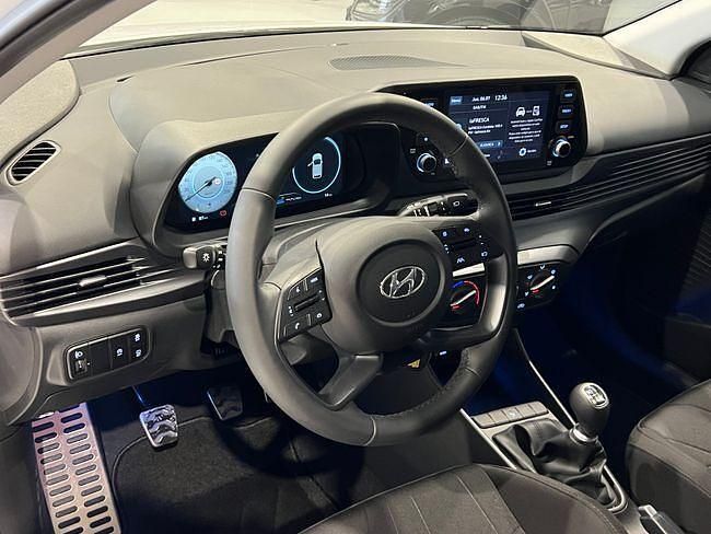 Usado Hyundai Bayon 85 CV (62 kW) 2023 Blanco SUV