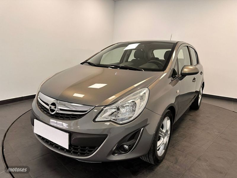 Gris Usado 2011 Opel Corsa Berlina | 7490 € (Caro) - Imagen 1/4