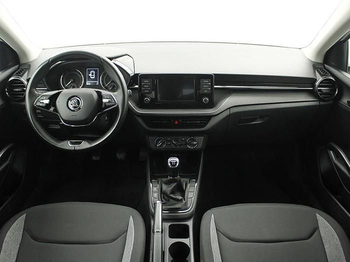 Usado Skoda Fabia Active 95 CV (69 kW) 2022 Blanco Utilitario