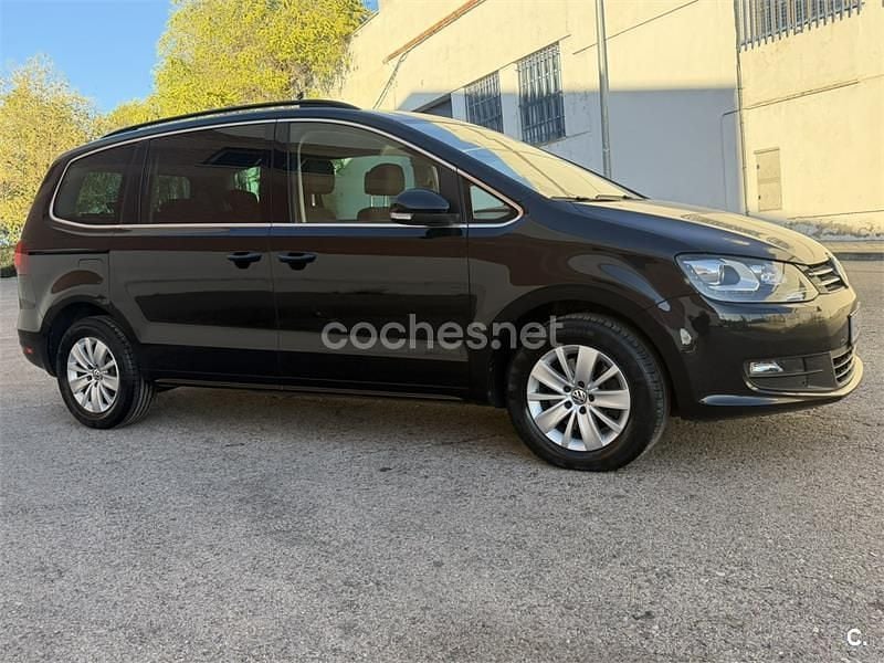 Usado VW Sharan Edition 150 CV (110 kW) 2020 Negro Monovolumen