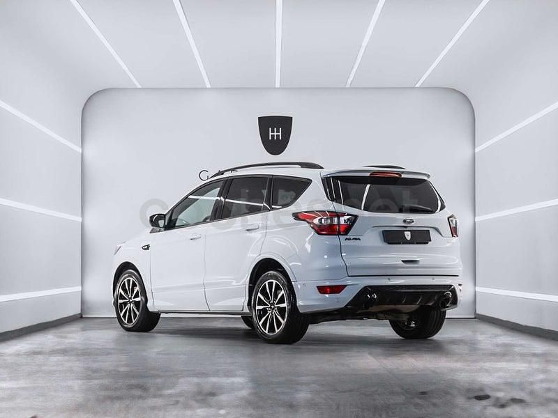 Usado Ford Kuga ST-Line 150 CV (110 kW) 2018 Blanco SUV
