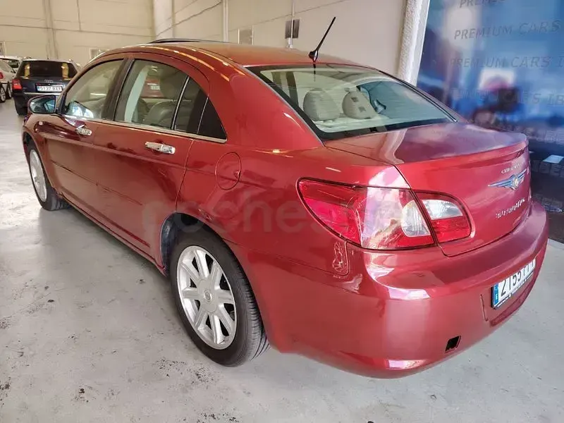 Usado Chrysler Sebring Limited 140 CV (102 kW) 2007 Rojo Berlina