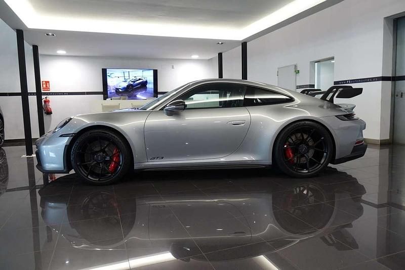 Usado Porsche 911 GT3 510 CV (375 kW) 2023 Plateado Coupe