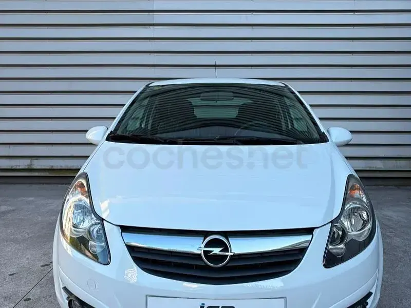 Usado Opel Corsa 85 CV (62 kW) 2010 Blanco Utilitario