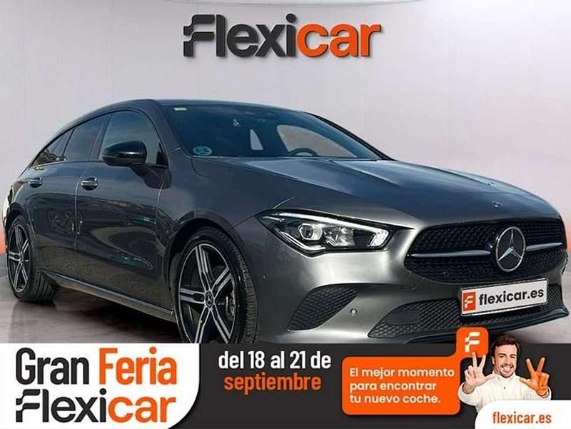 Gris Usado 2020 Mercedes CLA180 Shooting Brake Familiar | 21.690 € (Precio justo) - Imagen 1/4