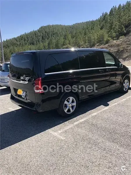 Usado Mercedes V220 Avantgarde 163 CV (119 kW) 2015 Negro Monovolumen