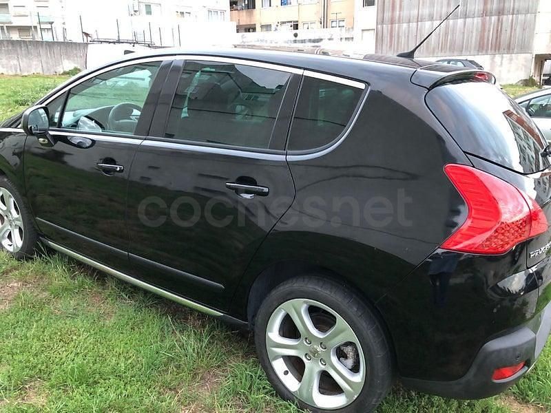 Usado Peugeot 3008 Sport 110 CV (80 kW) 2009 Negro Berlina